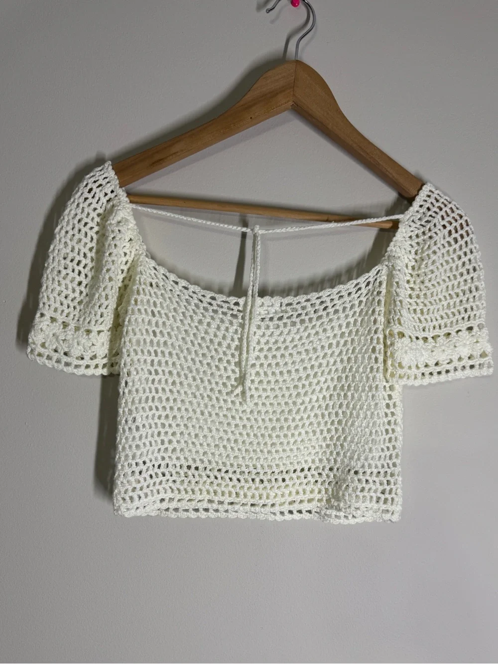 Revolve Superdown Imani Crochet Crop Top Off-White Knit Short Sleeve Sz. S - Picture 4 of 8